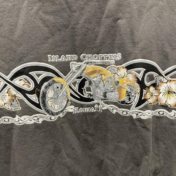 T-shirts - Picture 2 of 3